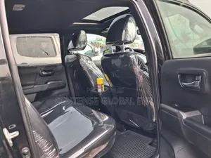 Toyota Tacoma 2021 Black