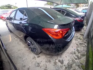 Toyota Corolla 2017 Black