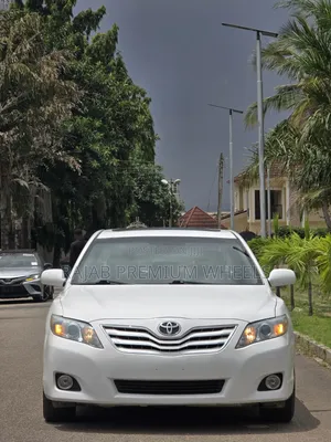 Toyota Camry 2010 White