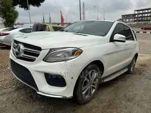 Mercedes-Benz GLE-Class 2016 White