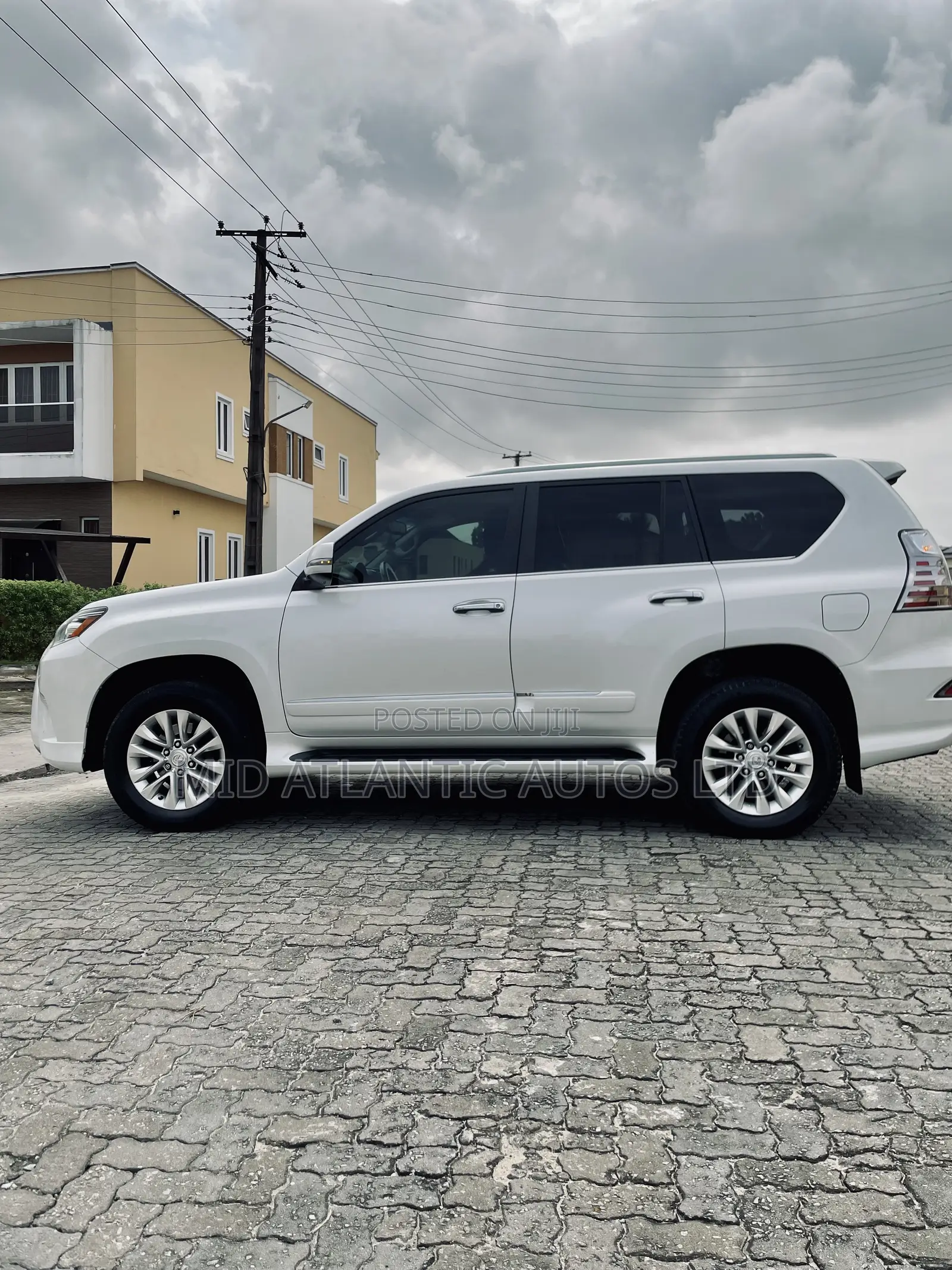 Lexus GX 460 Luxury 2016 White