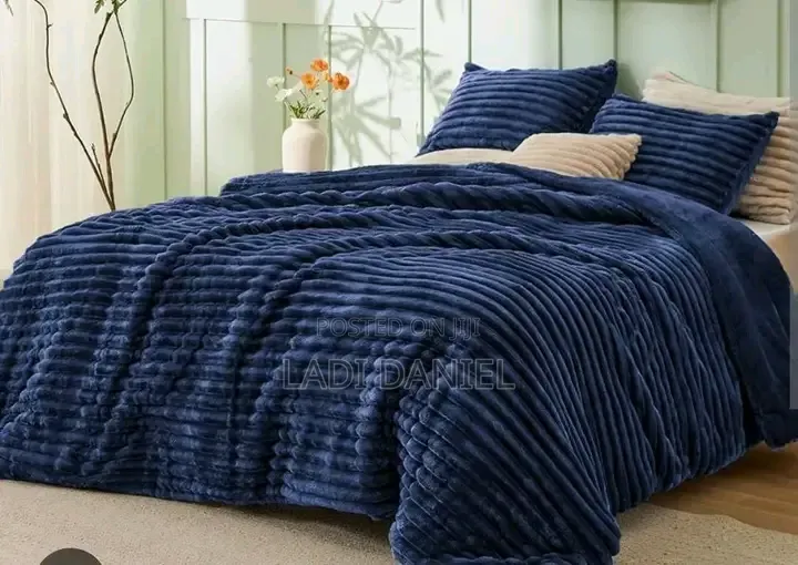 Blanket, Bedspread and Four Pillow Cases