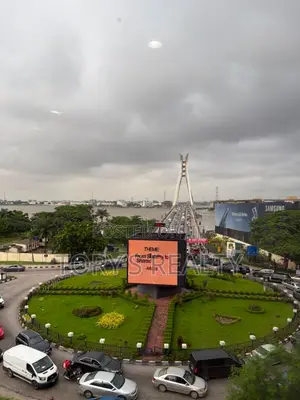 3bdrm Apartment in Ikoyi, Parkview Estate for rent