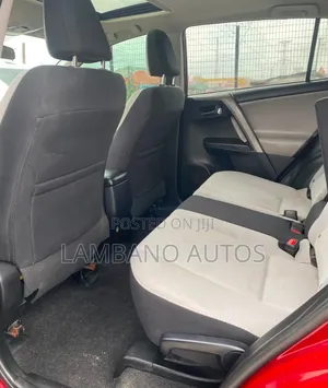 Toyota RAV4 2018 Red