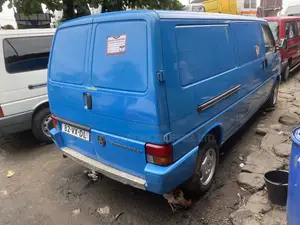 Volkswagen Transporter 2005 Blue