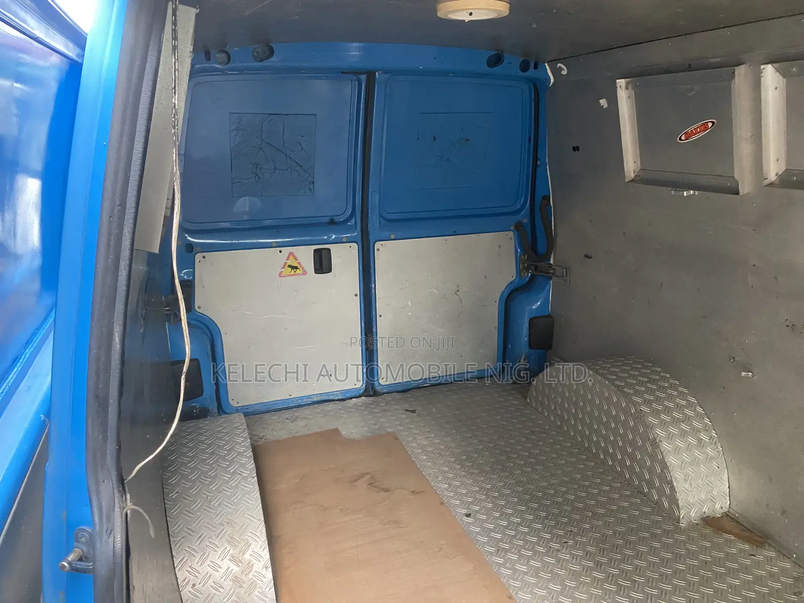 Volkswagen Transporter 2005 Blue