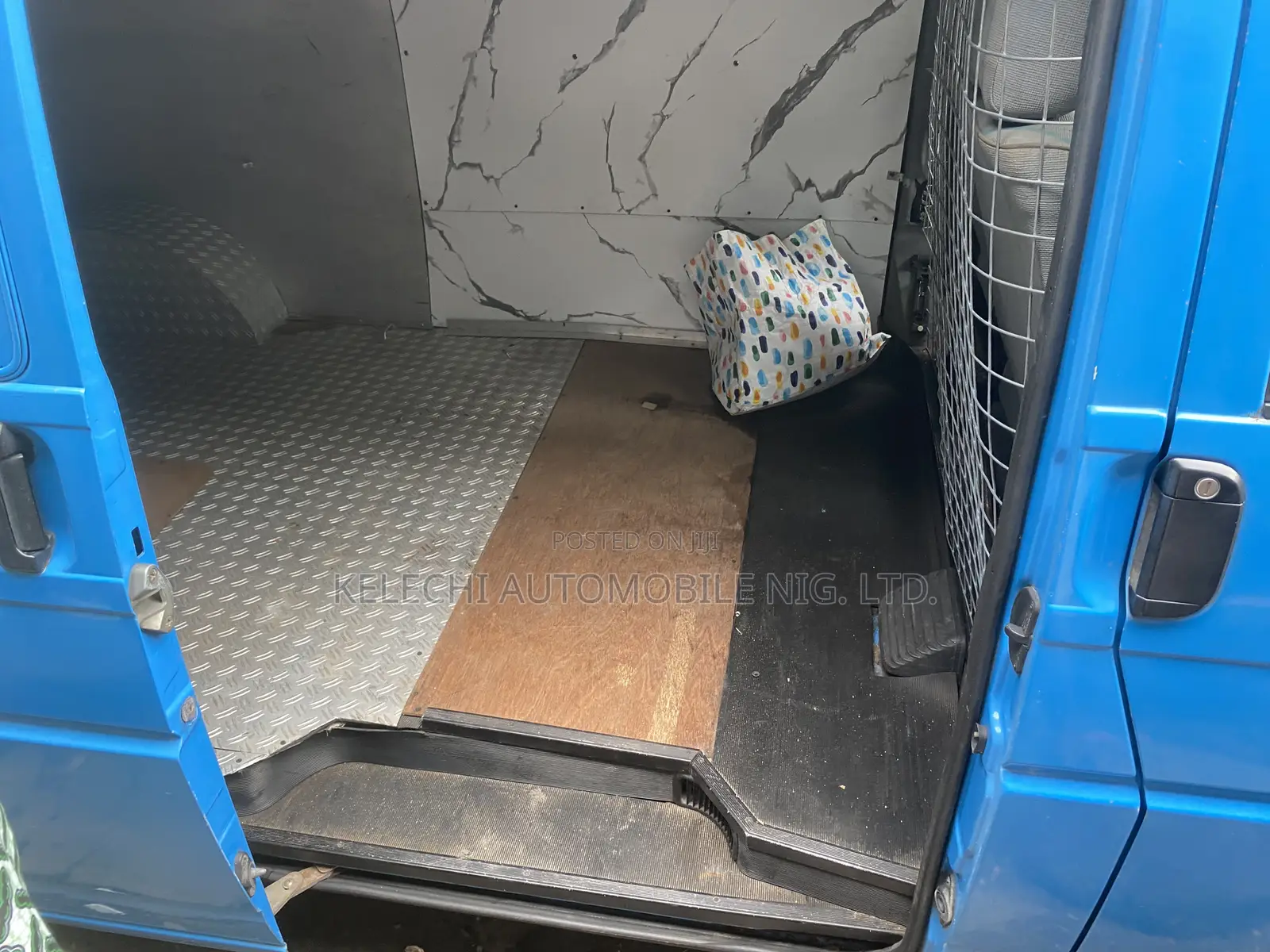 Volkswagen Transporter 2005 Blue