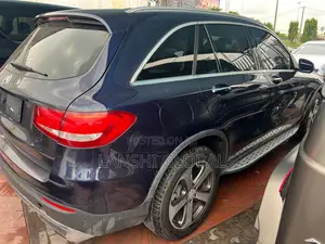 Mercedes-Benz GLC-Class 2016 Blue