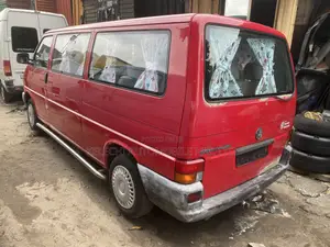 Volkswagen Transporter 2005 Red
