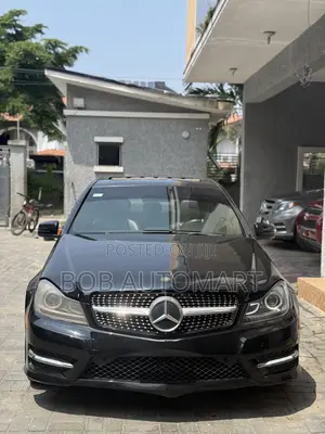 Mercedes-Benz C300 2013 Black