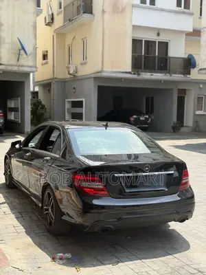 Mercedes-Benz C300 2013 Black