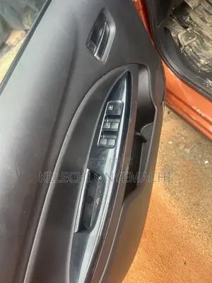 Mitsubishi Spacestar 2016 Orange
