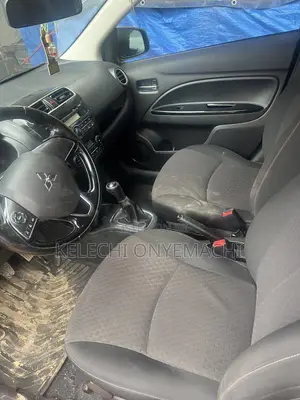 Mitsubishi Spacestar 2016 Orange