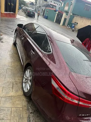 Toyota Avalon 2014 Red