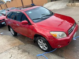 Toyota RAV4 2009 Red