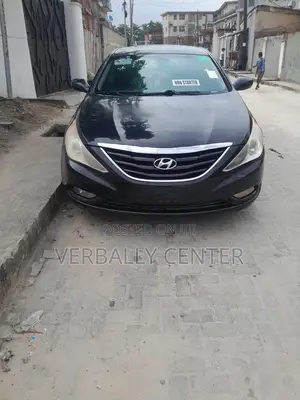 Hyundai Sonata Limited 2.0T Sedan (2.0L 4cyl 6A) 2013 Black