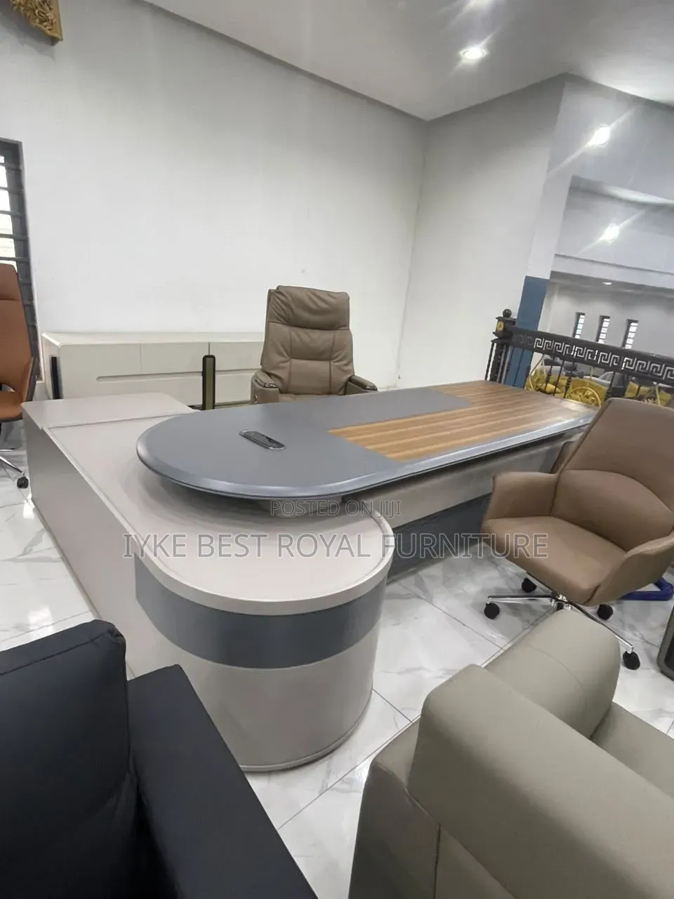 High Quality 2.4miter Office Executive Table With Extension
