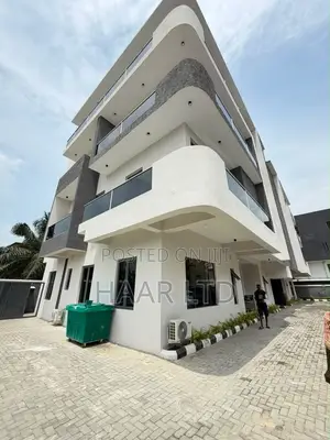 3bdrm Apartment in Lekki Phase 1 for sale