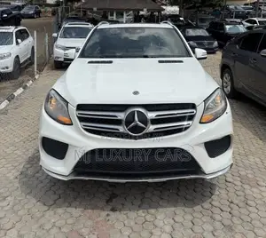 Mercedes-Benz GLE-Class GLE 350d 4MATIC 2019 White