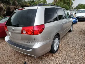 Toyota Sienna LE FWD 2006 Silver