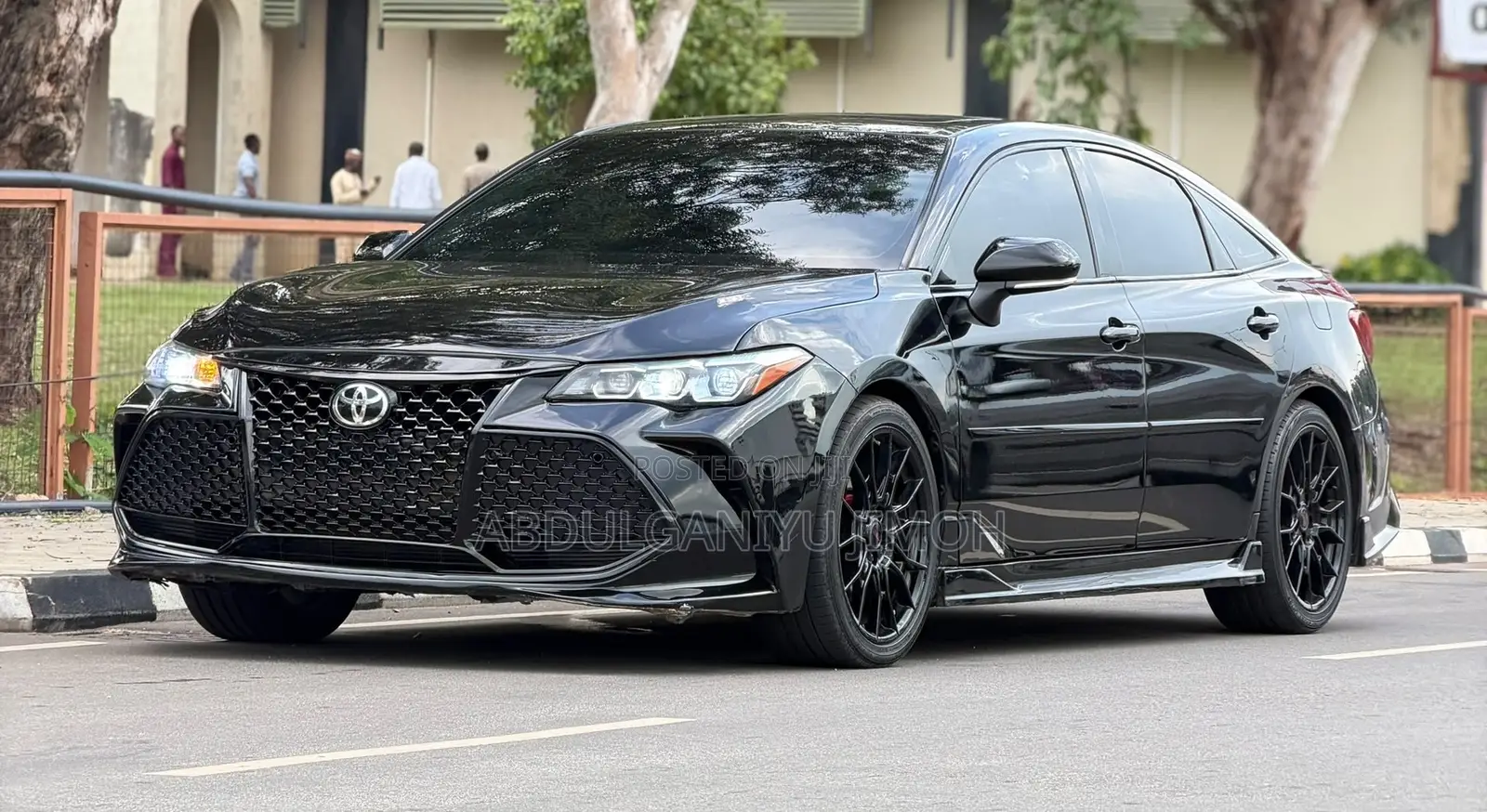 Toyota Avalon 2019 Black