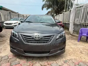 Toyota Camry SE 4dr Sedan (2.4L 4cyl 5A) 2008 Gray