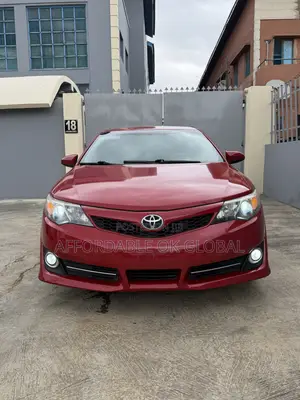 Toyota Camry SE Sport 4dr Sedan (2.5L 4cyl 6A) 2014 Red