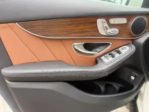 Mercedes-Benz GLC-Class 2021 White