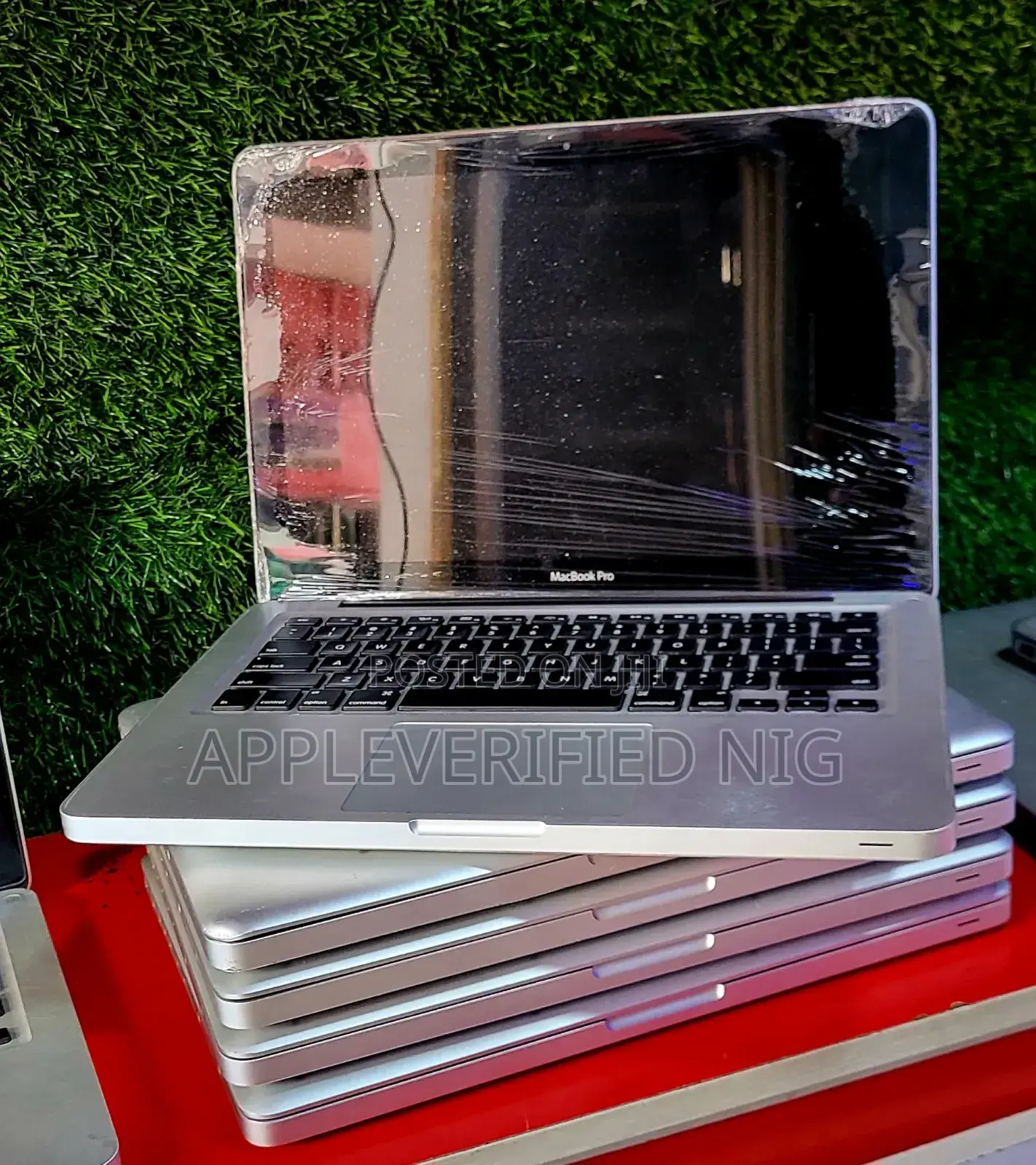 Laptop Apple MacBook Pro 8GB Intel Core i5 SSD 256GB
