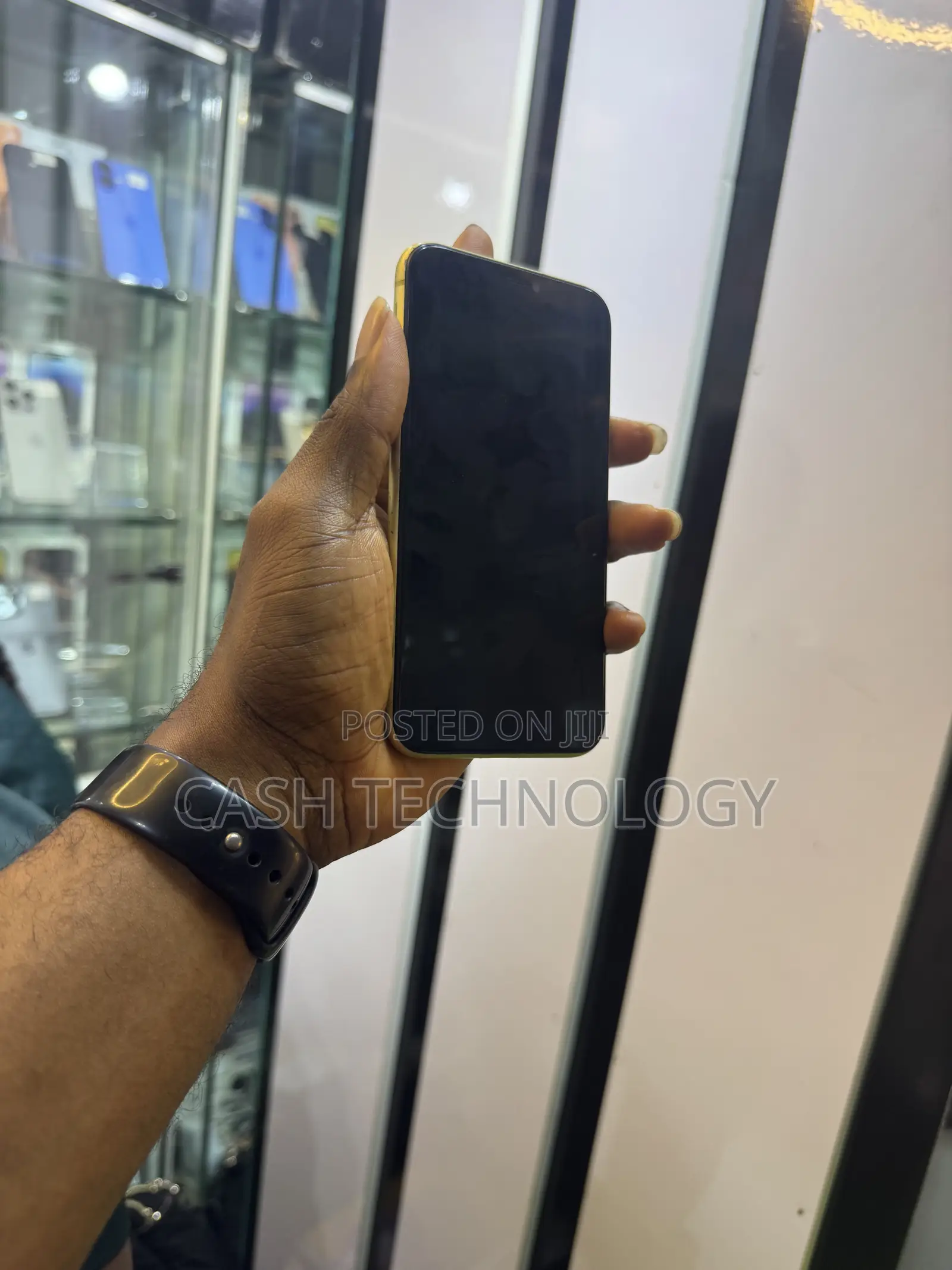 Apple iPhone 11 64 GB Yellow