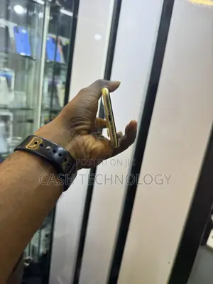 Apple iPhone 11 64 GB Yellow