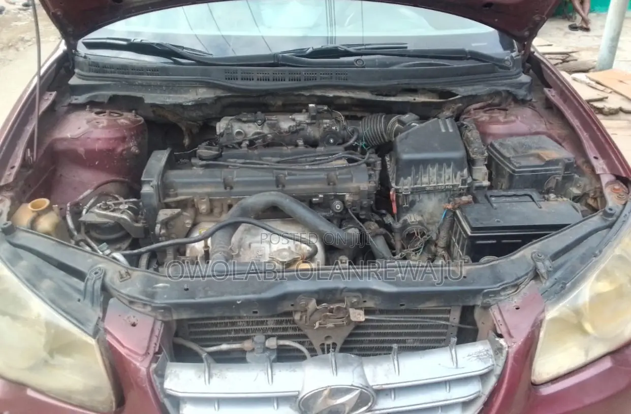 Hyundai Elantra 2008 Red