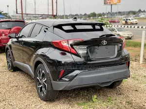 Toyota C-HR XLE Prermium FWD (2.0L 4cyl 2AM) 2018 Black