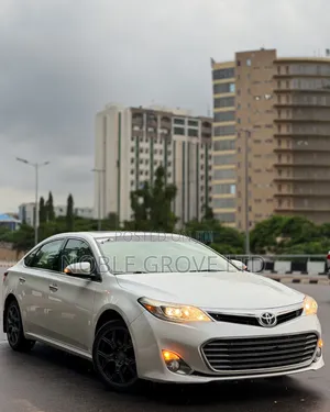 Toyota Avalon 2013 White