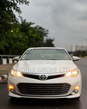 Toyota Avalon 2013 White