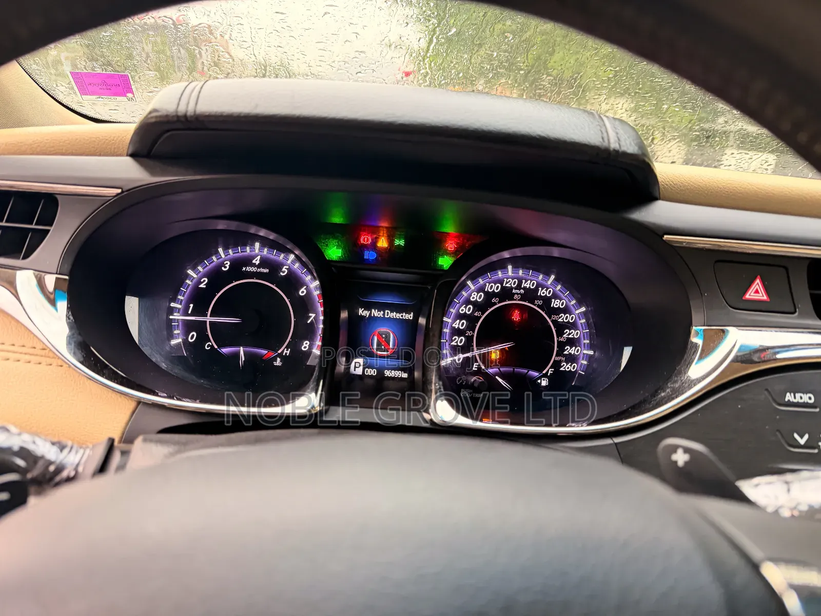 Toyota Avalon 2013 White