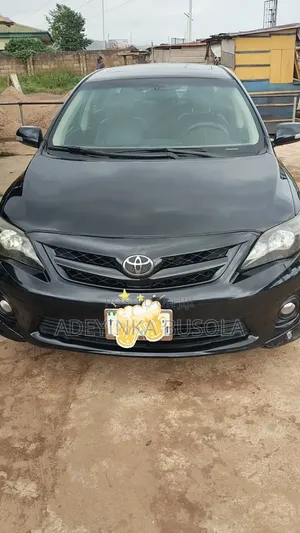 Toyota Corolla 2012 Black