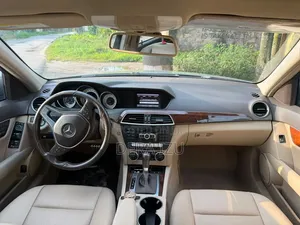 Mercedes-Benz C300 2013 Green