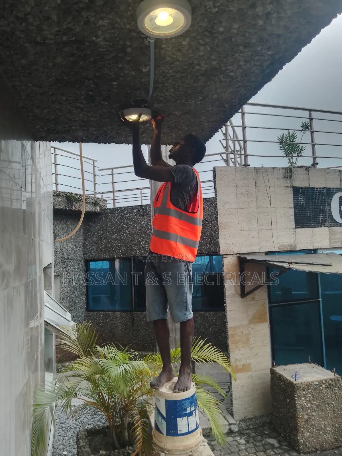 Professional Electrician, CCTV Installation Solar Installation