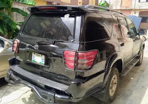 Toyota Sequoia 2005 Black