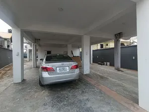 2bdrm Apartment in Chevron for rent