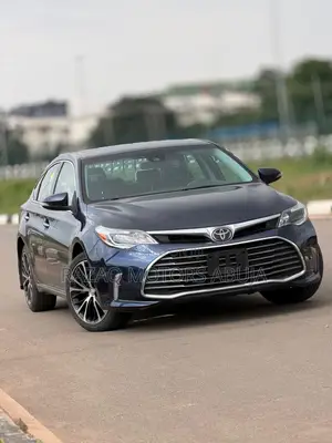 Toyota Avalon XLE Sedan FWD (3.5L 6cyl 6A) 2017 Blue