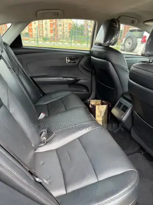 Toyota Avalon XLE Sedan FWD (3.5L 6cyl 6A) 2017 Blue