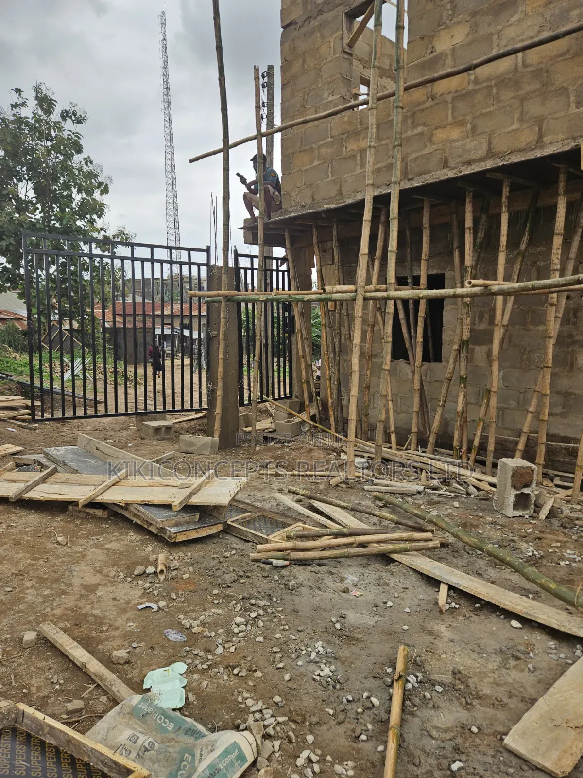 Fountain Residence, Oki-Olodo