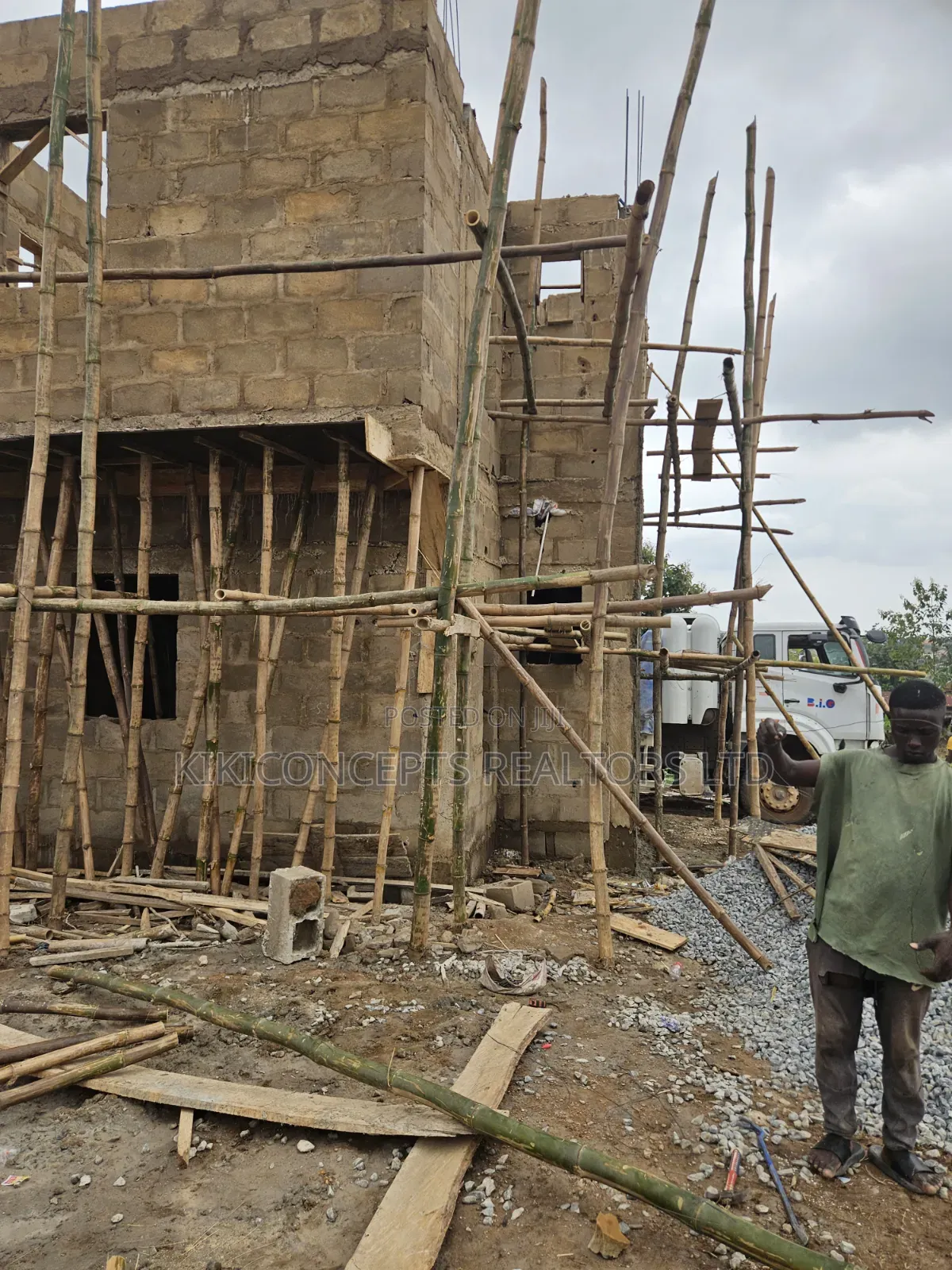 Fountain Residence, Oki-Olodo