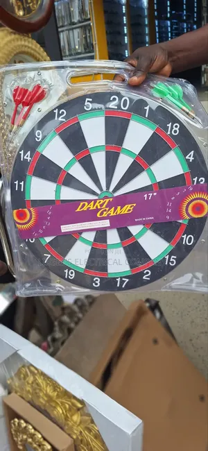 High Quality Dart Board Game Set With Six Arrows