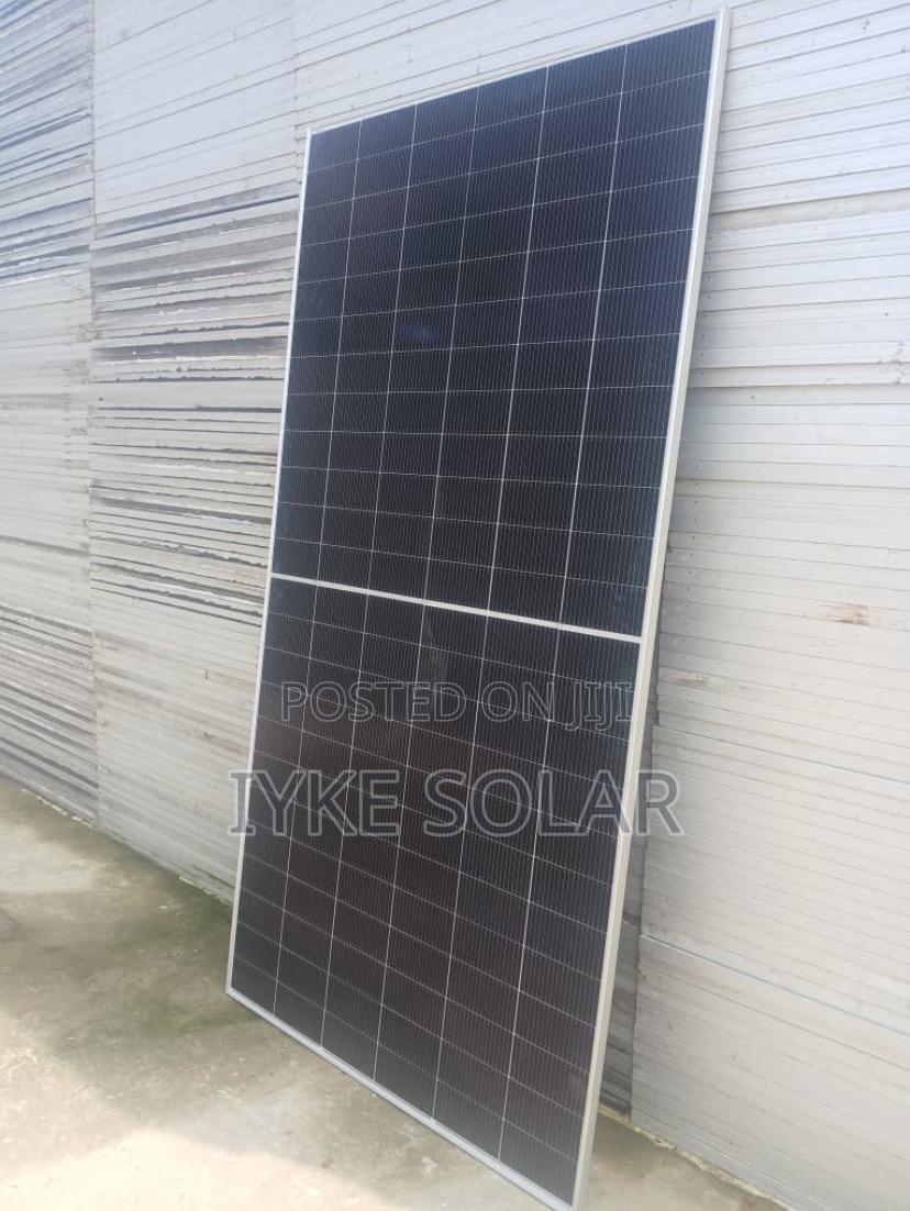600watts Jinko Solar Panel