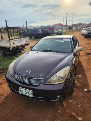 Lexus ES 350 FWD 2014