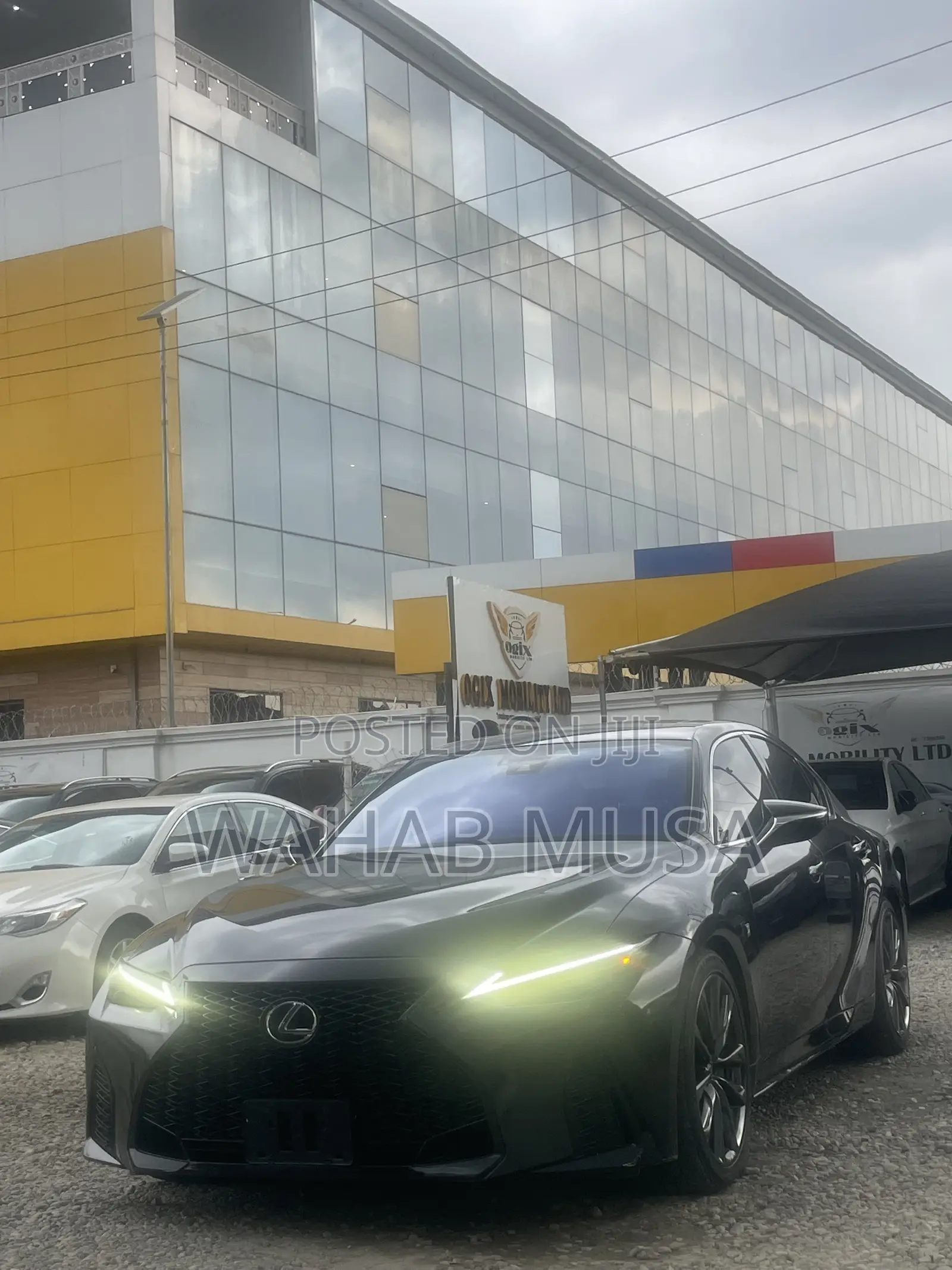 Lexus IS 2023 Black