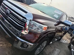 Toyota Tundra 2018 Brown
